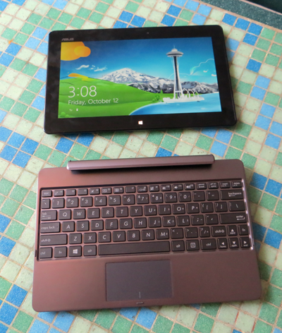 asus-vivo-tab-features-a-keyboard-dock
